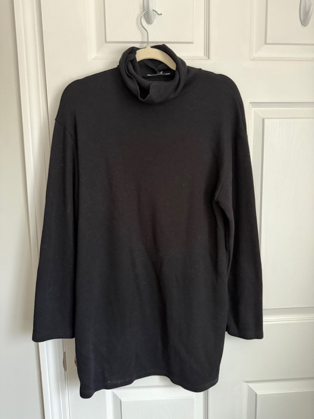 ZARA Black Top with Ribbed Neckline